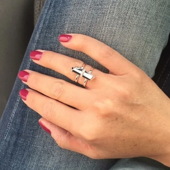 :: Stella & Dot Silver Rebel Ring Retired - Picture 2 of 6